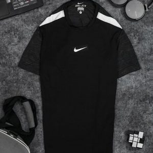 Áo Tennis Nike Cổ Tròn Màu Đen #ANCT03D